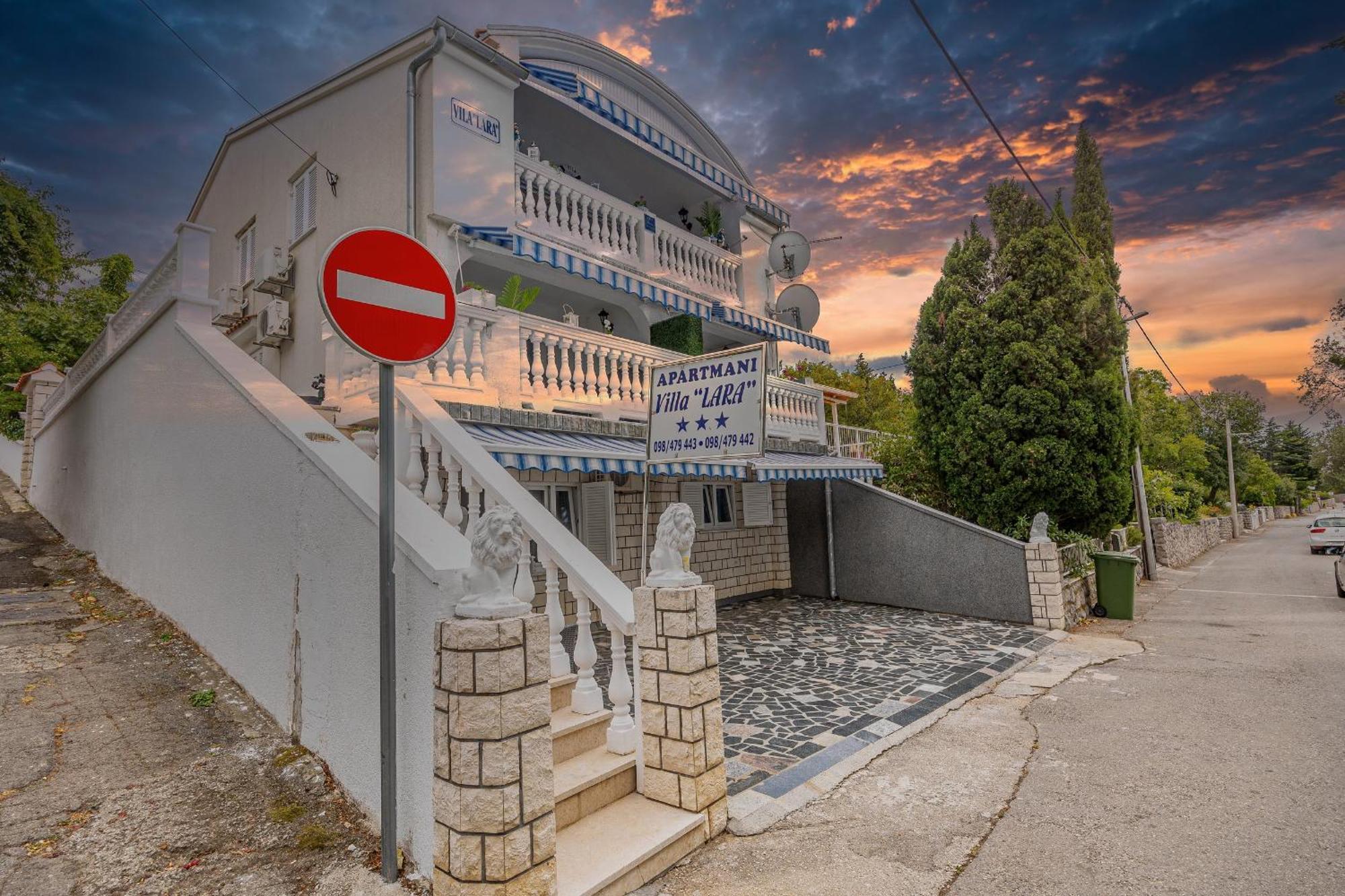 Villa Lara Кленовица Екстериор снимка